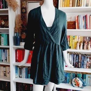 Hinge Green 3/4 Sleeve shift dress v neck with slip holiday dress